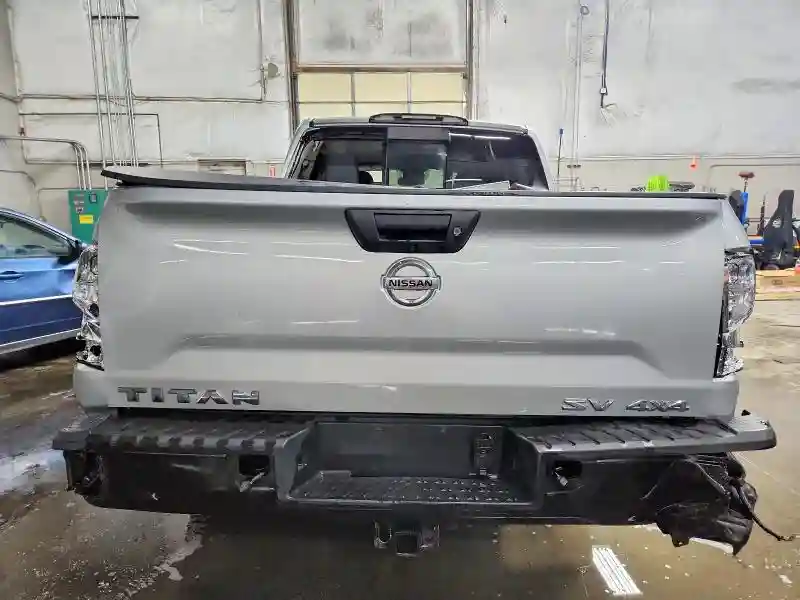 1N6AA1E57JN539809 2018 NISSAN TITAN-5