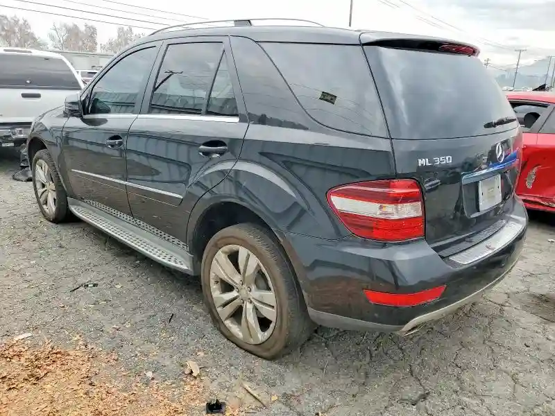 4JGBB5GB2BA682556 2011 MERCEDES-BENZ M-CLASS-1