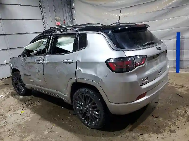3C4NJDCB7NT147966 2022 JEEP COMPASS-1