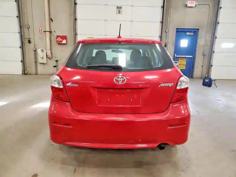 2T1KU4EE5AC325565 2010 TOYOTA MATRIX-5