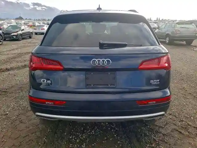 WA1BNAFY5J2206928 2018 AUDI Q5-5