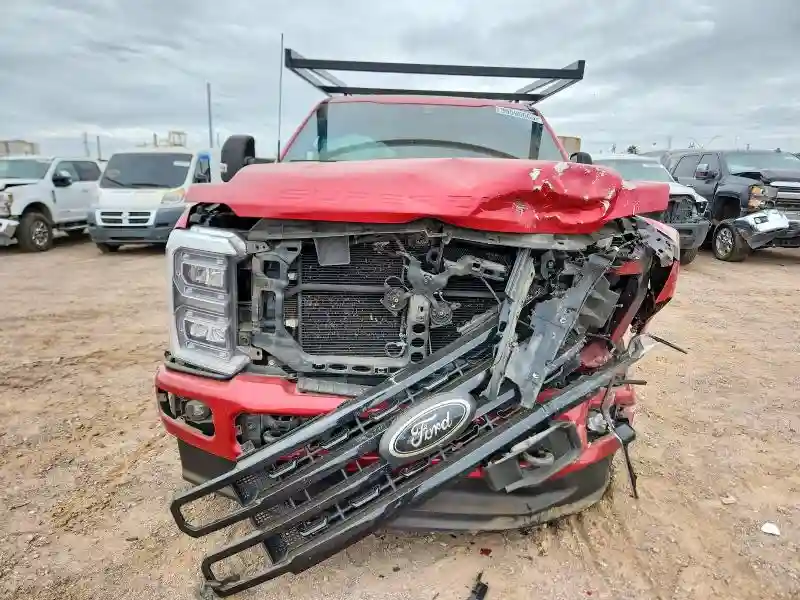 1FT8W2BT4PED10136 2023 FORD F250-4