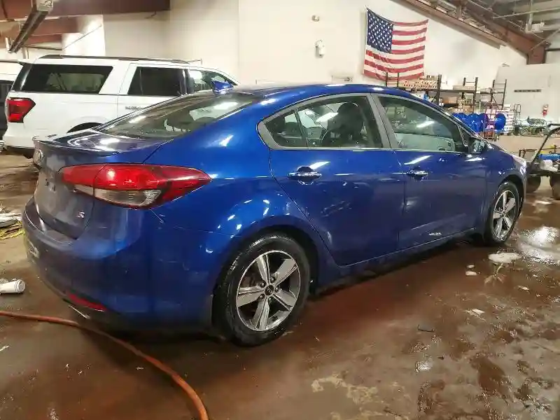 3KPFL4A71JE174267 2018 KIA FORTE-2