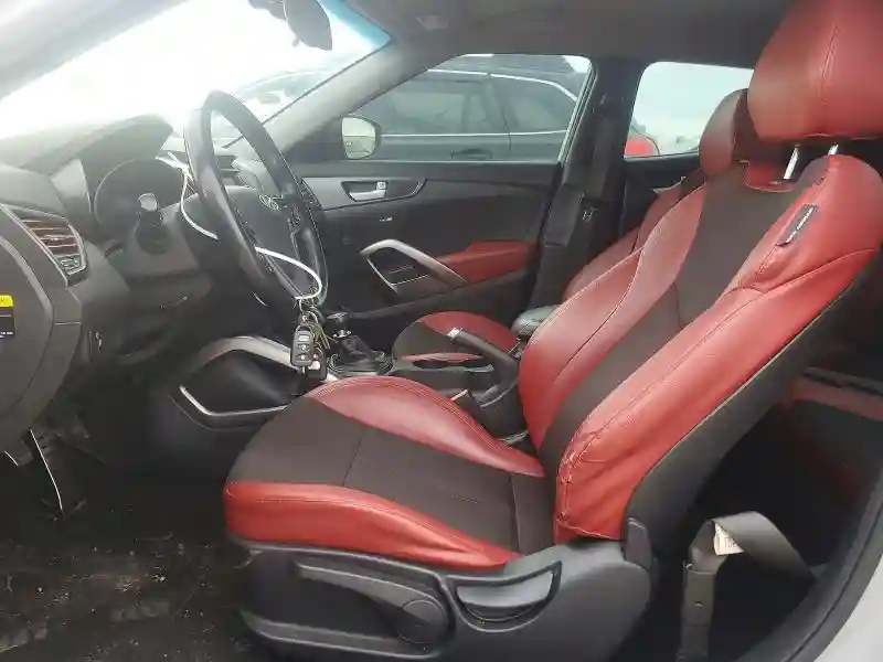 KMHTC6AE0FU218812 2015 HYUNDAI VELOSTER-5