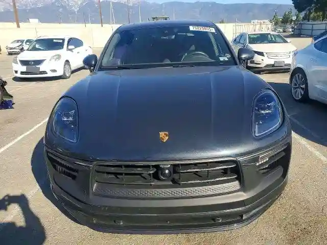 WP1AF2A52RLB56348 2024 PORSCHE MACAN-4