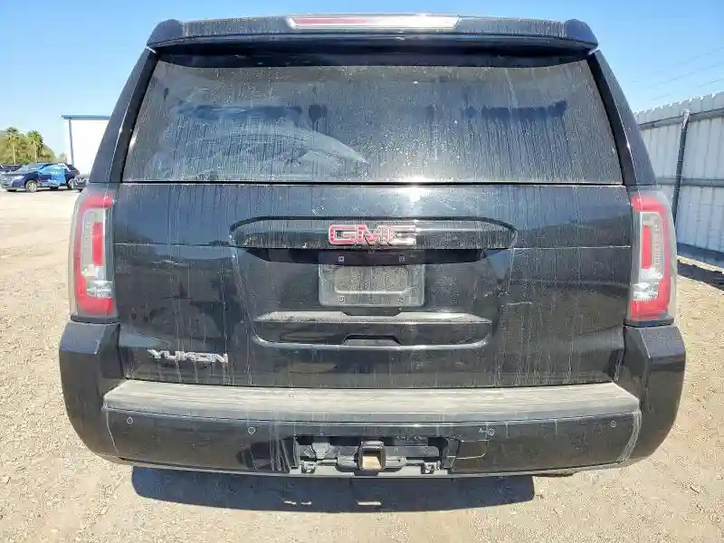 1GKS1AKC6JR137464 2018 GMC YUKON-5