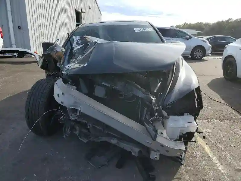 JTHBL5EF3H5144181 2017 LEXUS LS460-4
