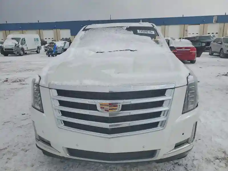 1GYS4BKJ9HR158157 2017 CADILLAC ESCALADE-4