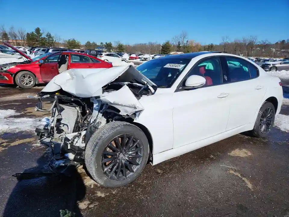 ZARFANAN1N7656727 2022 ALFA ROMEO GIULIA-0