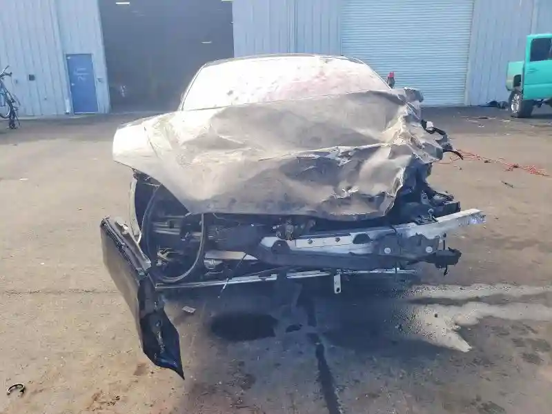 5YJSA1E67PF512455 2023 TESLA MODEL S-4