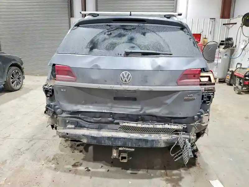 1V2LR2CA3JC530240 2018 VOLKSWAGEN ATLAS-5