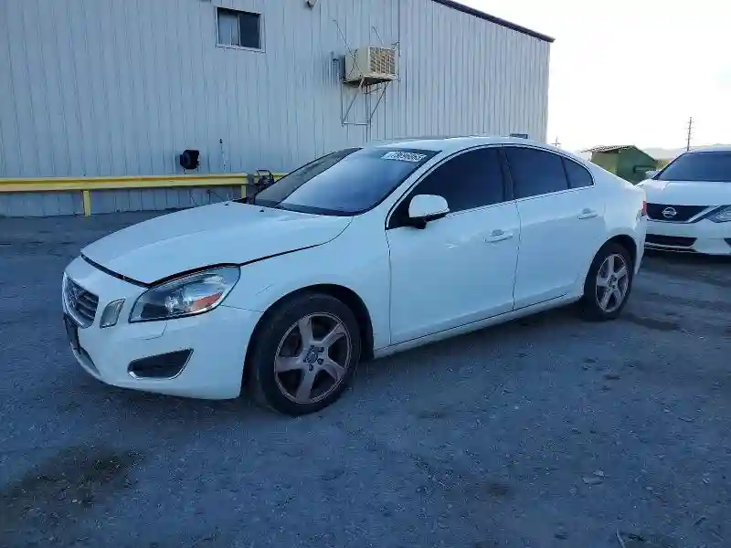 YV1612FHXD2188630 2013 VOLVO S60-0