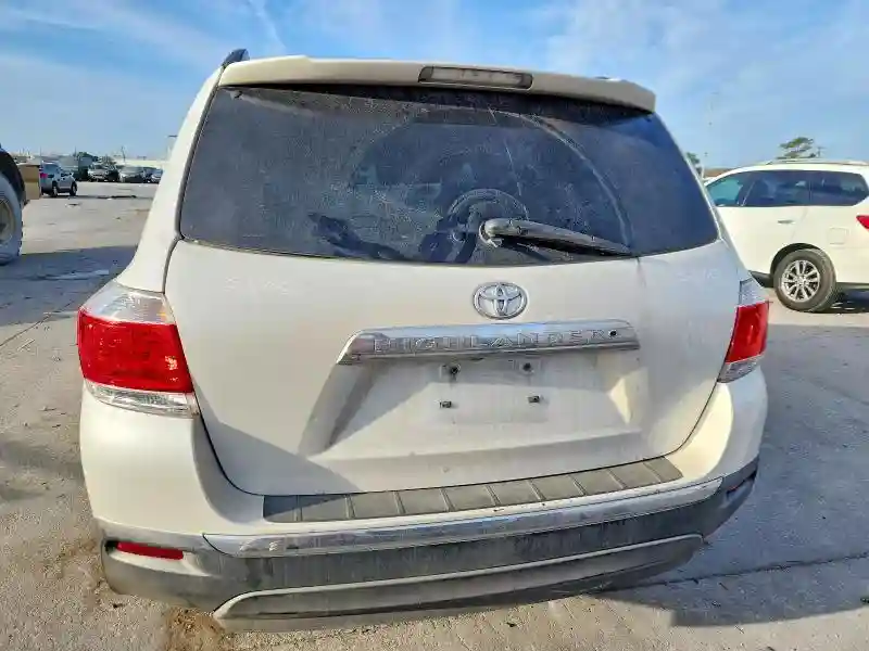 5TDYK3EH4BS039431 2011 TOYOTA HIGHLANDER-5