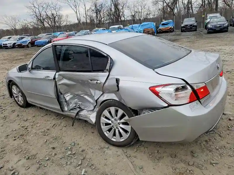 1HGCR2F78DA102330 2013 HONDA ACCORD-2