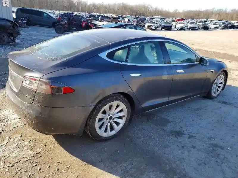5YJSA1E20HF207460 2017 TESLA MODEL S-2