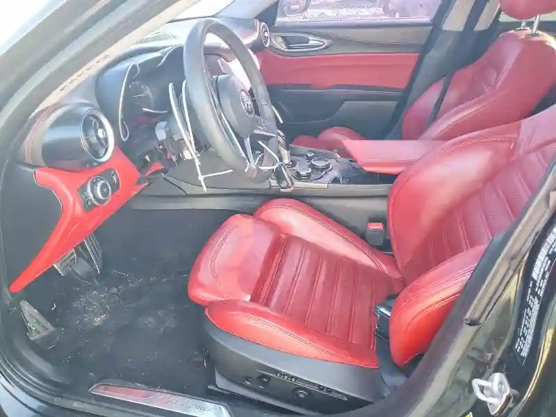 ZARFAMBN6K7622755 2019 ALFA ROMEO GIULIA-5