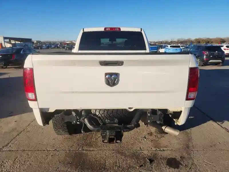 3C6UR5CJXJG155961 2018 RAM 2500-5