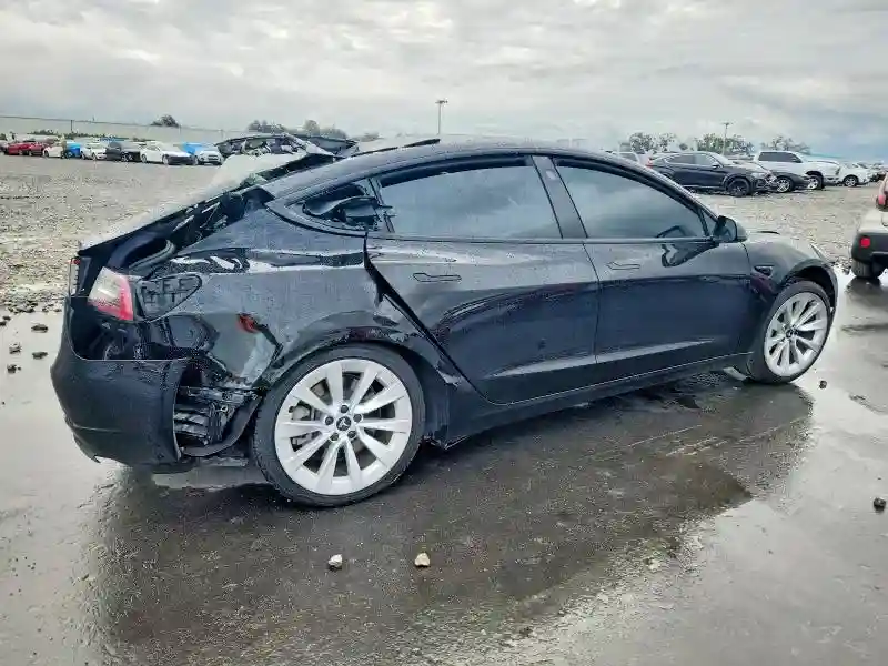 5YJ3E1EB2NF169993 2022 TESLA MODEL 3-4