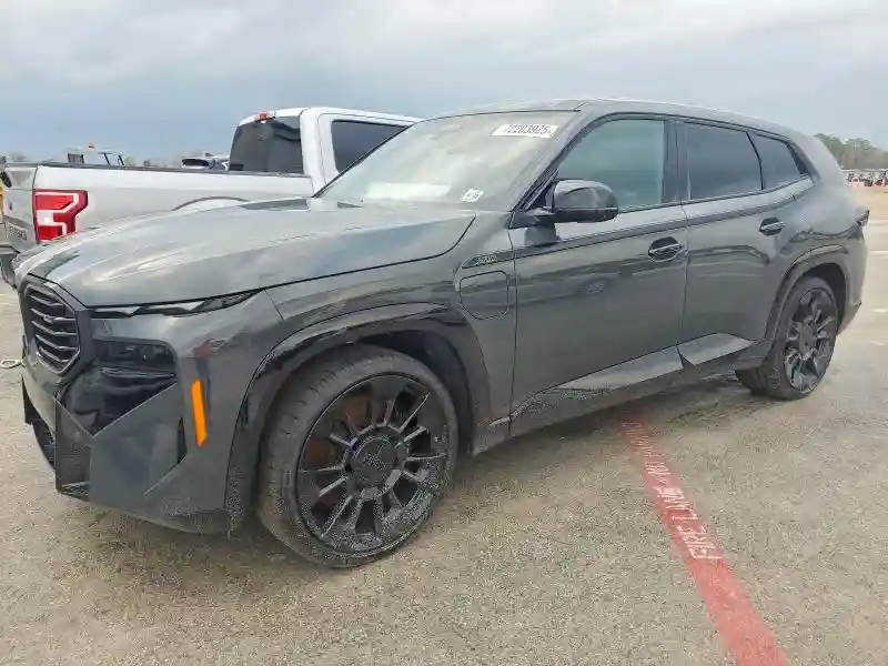 5YM23CS06S9Z37228 2025 BMW XM-0