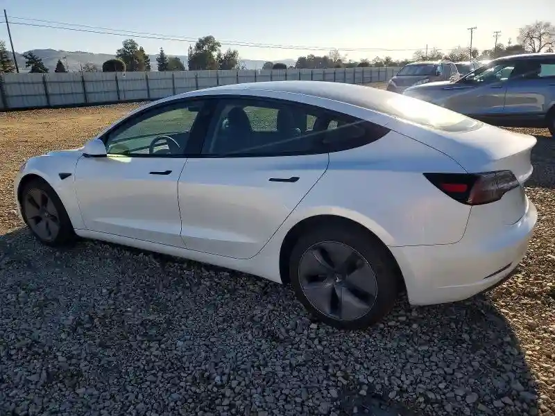 5YJ3E1EA6PF497475 2023 TESLA MODEL 3-1