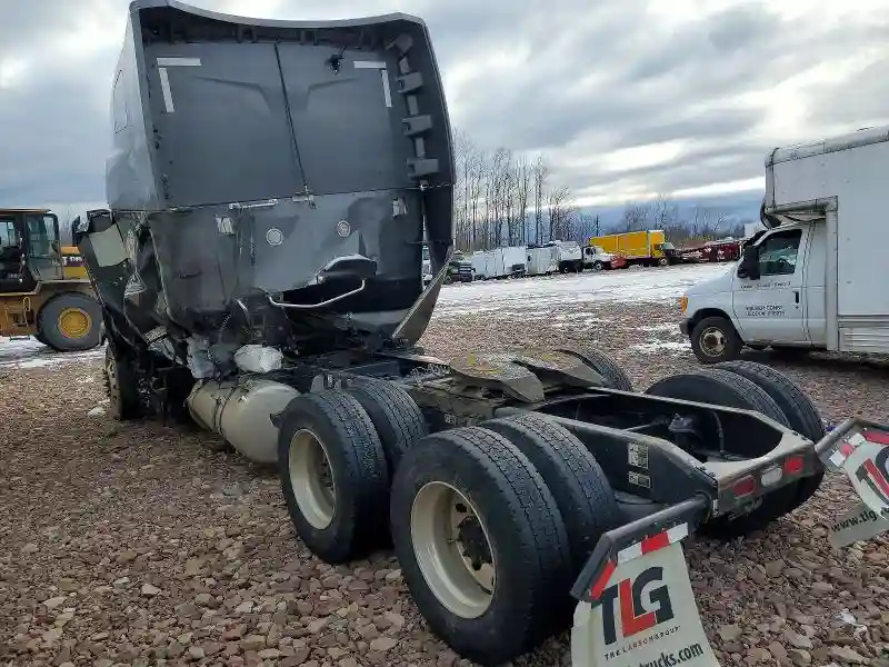 1XPBD49X9ND781149 2022 PETERBILT ALL MODELS-2