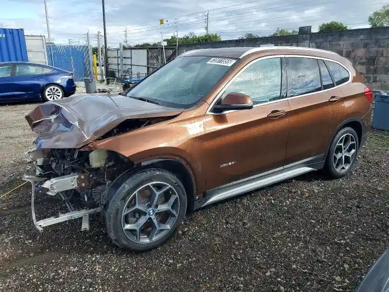 WBXHT3C33H5F82651 2017 BMW X1-0