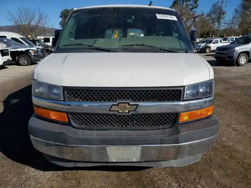 1GAWGFFF9H1346504 2017 CHEVROLET EXPRESS-4