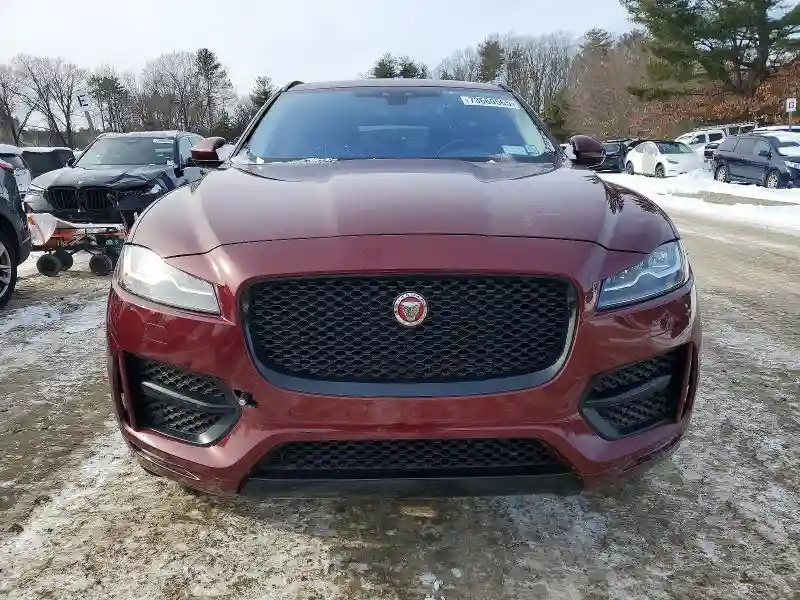 SADCL2BV1HA084252 2017 JAGUAR F-PACE-4