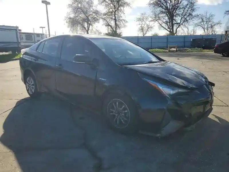 JTDKBRFUXJ3073118 2018 TOYOTA PRIUS-3