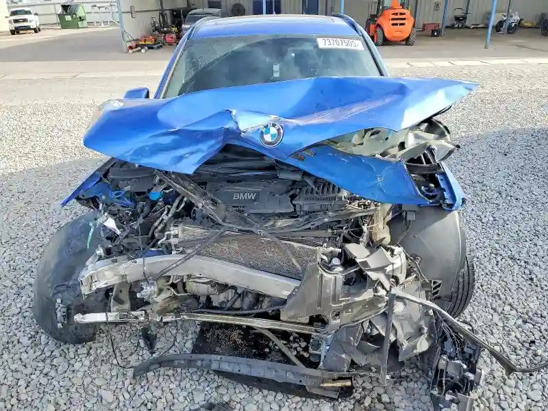 WBXHT3C3XG5E47956 2016 BMW X1-4