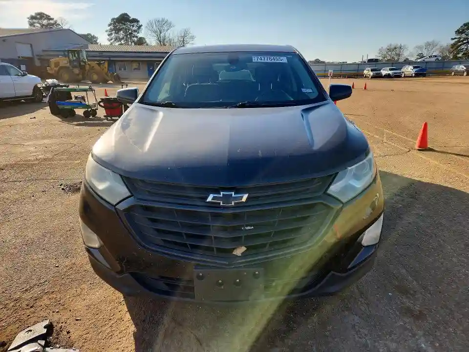 2GNAXKEV6K6177363 2019 CHEVROLET EQUINOX-4