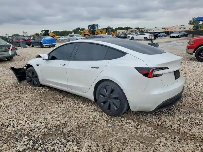5YJ3E1EA9RF745463 2024 TESLA MODEL 3-1