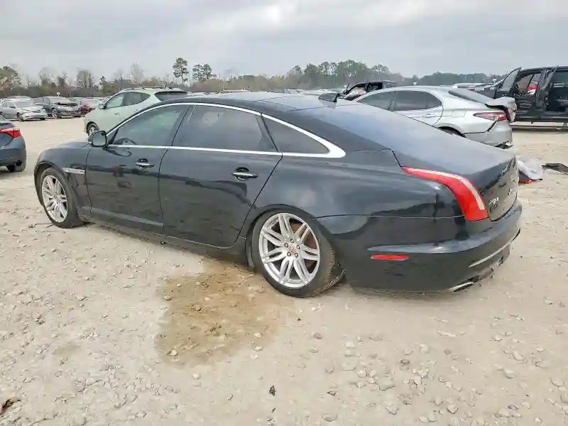 SAJWA2G75H8W12117 2017 JAGUAR XJ-1