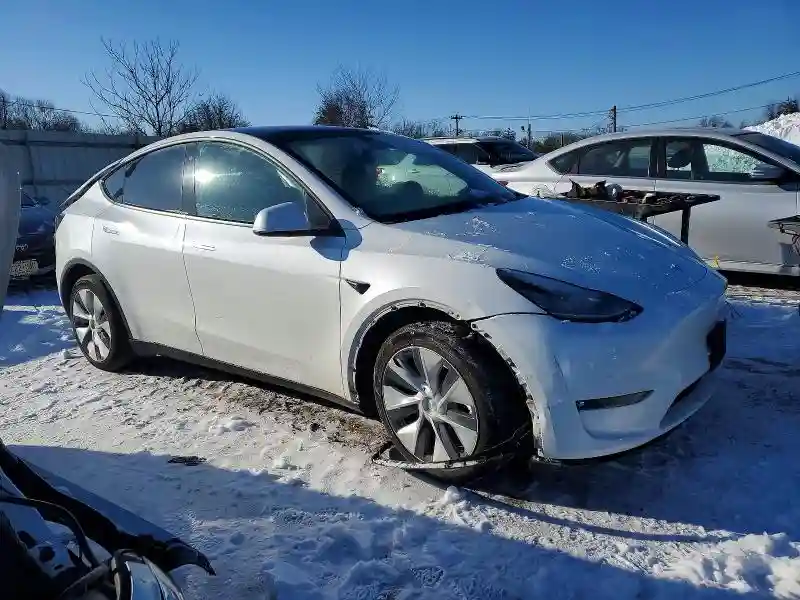 5YJYGDEE5MF279267 2021 TESLA MODEL Y-3