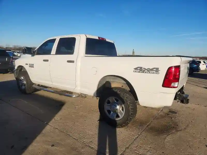 3C6UR5CJXJG155961 2018 RAM 2500-1