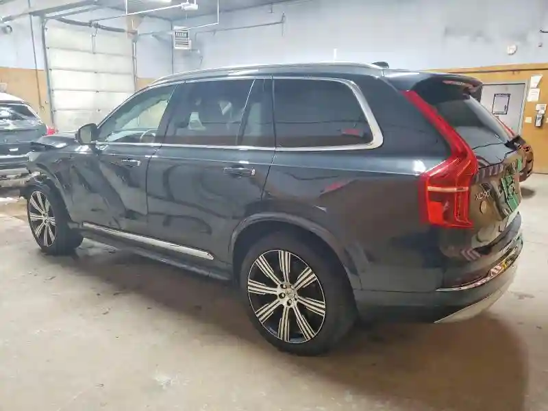 YV4A221L4N1852563 2022 VOLVO XC90-1