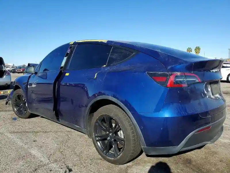7SAYGDEE6NF561843 2022 TESLA MODEL Y-1