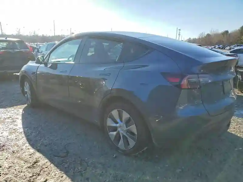 7SAYGDEE8PF860303 2023 TESLA MODEL Y-1