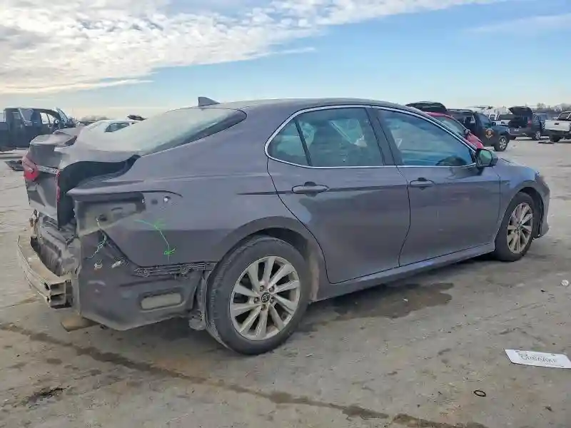 4T1C11AK8NU698546 2022 TOYOTA CAMRY-2