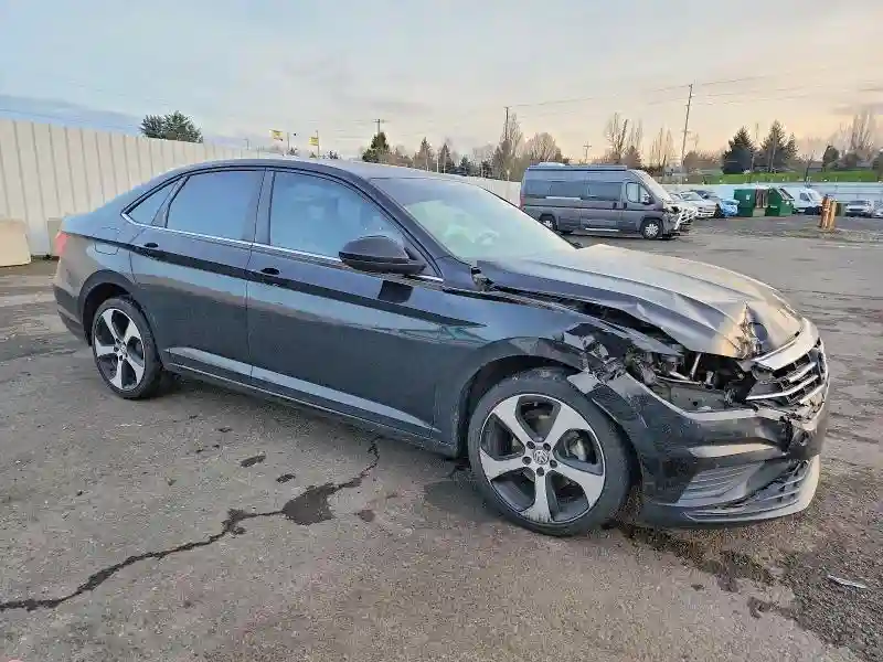 3VWN57BU7LM044267 2020 VOLKSWAGEN JETTA-3