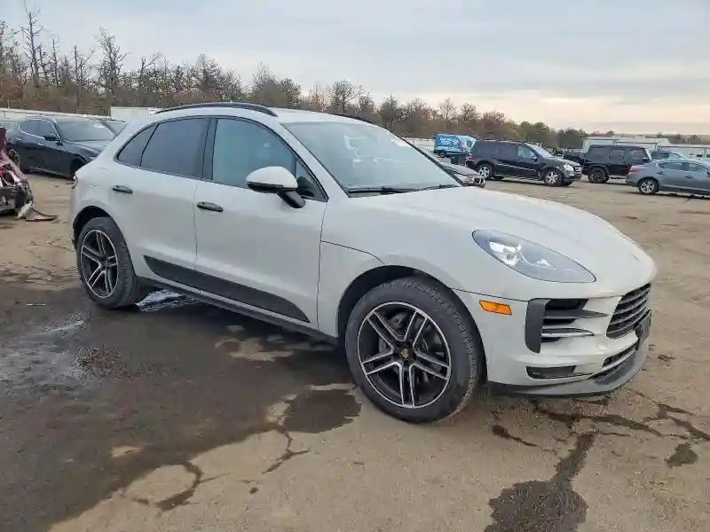 WP1AB2A50MLB35258 2021 PORSCHE MACAN-3