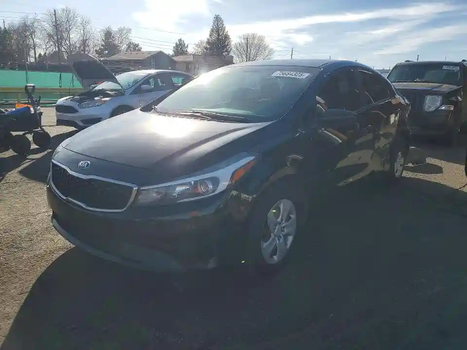 3KPFL4A72HE041544 2017 KIA FORTE-0