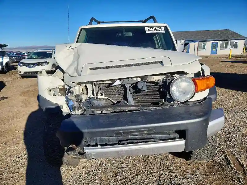 JTEBU4BF7CK123823 2012 TOYOTA FJ CRUISER-4