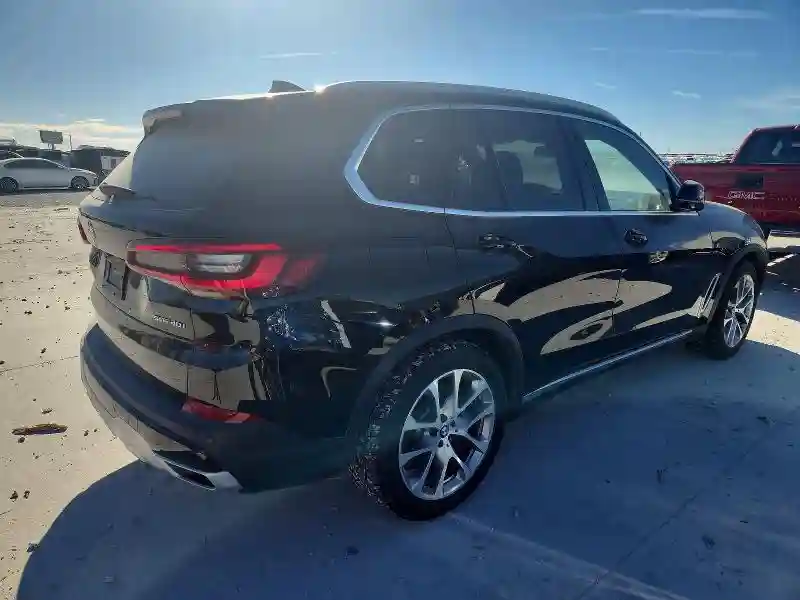 5UXCR4C02L9C31621 2020 BMW X5-2