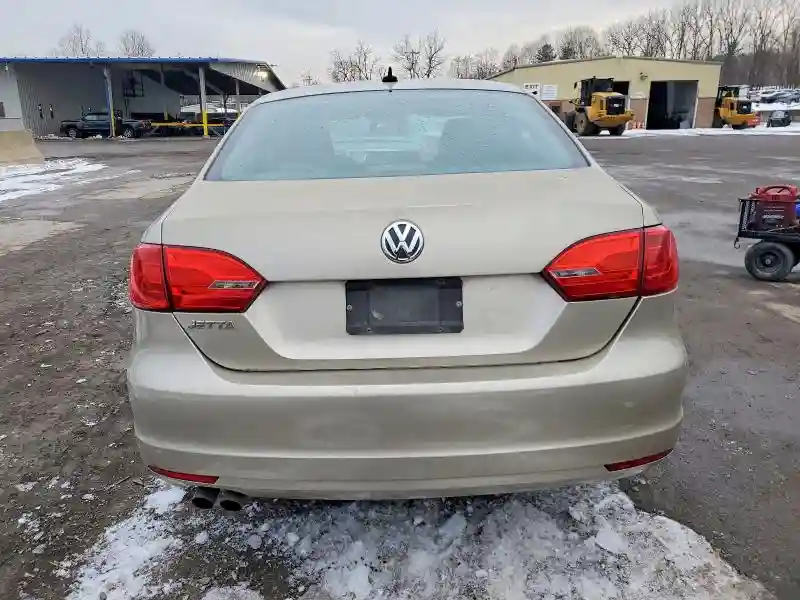 3VWDP7AJ8CM114842 2012 VOLKSWAGEN JETTA-5