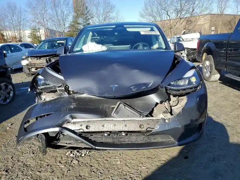 7SAYGDEE8PF860303 2023 TESLA MODEL Y-4