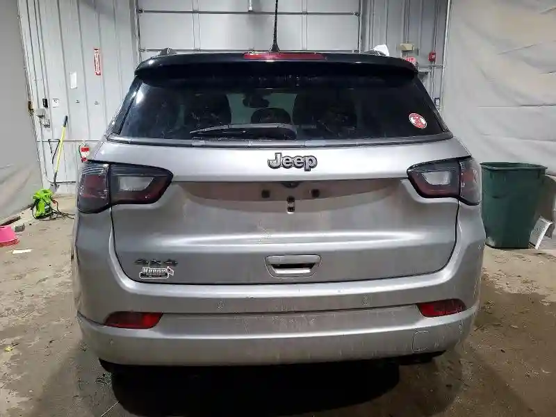 3C4NJDCB7NT147966 2022 JEEP COMPASS-5