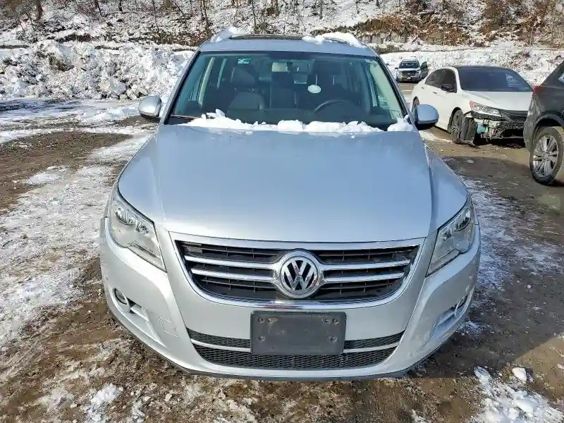 WVGBV7AX0BW518992 2011 VOLKSWAGEN TIGUAN-4