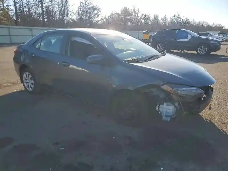 5YFBURHE8JP855666 2018 TOYOTA COROLLA-3