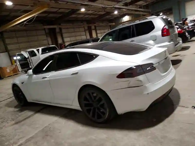 5YJSA1E23JF274091 2018 TESLA MODEL S-1
